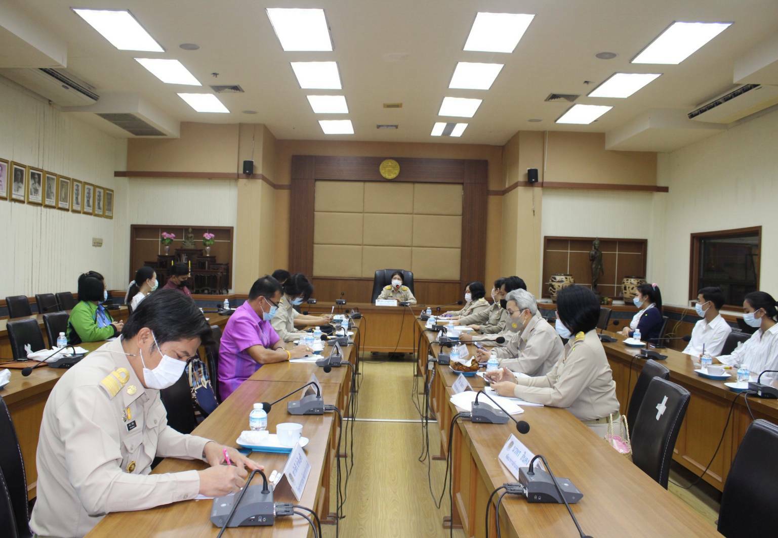 ? พช.ราชบุรี ปฐมนิเทศผู้ถูกจ้างงานโครงการยกระดับเศรษฐกิจ สังคม รายตำบลแบบบูรณาการ (1 ตำบล 1 มหาวิทยาลัย) หรือมหาวิทยาลัยสู่ตำบล