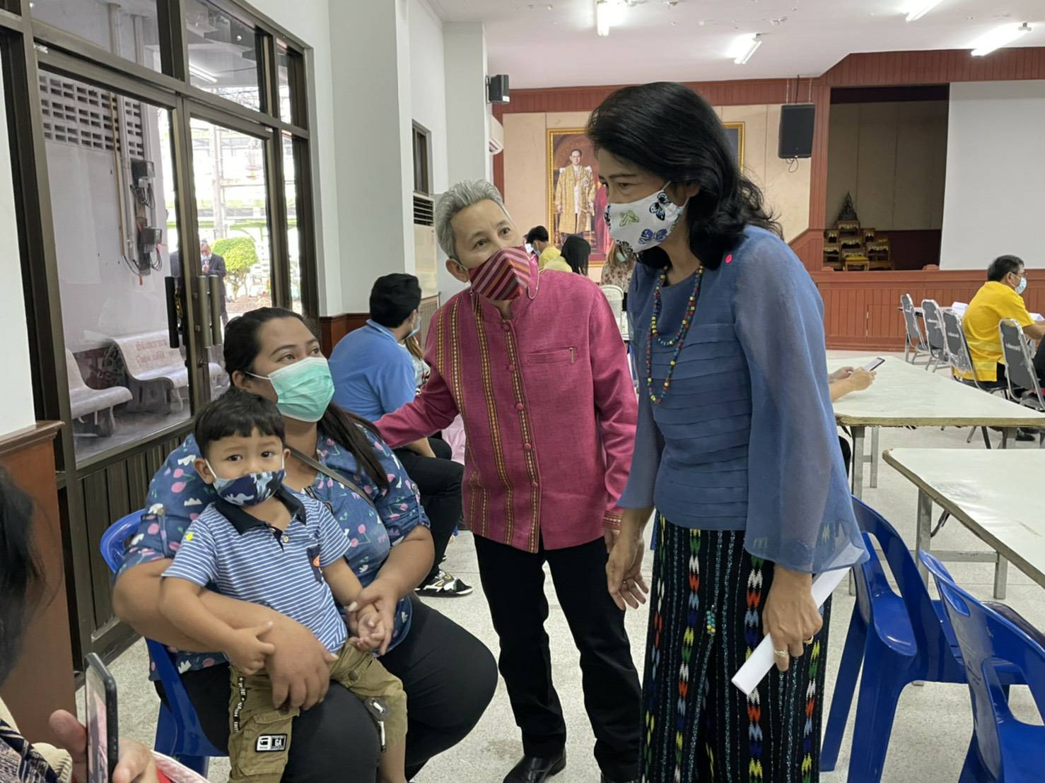 ? สำนักงานพัฒนาชุมชนจังหวัดราชบุรี ดำเนินการบูรณาการตามโครงการของขวัญปีใหม่ของกระทรวงมหาดไทย เพื่อมอบให้ประชาชน ประจำปี ๒๕๖๔