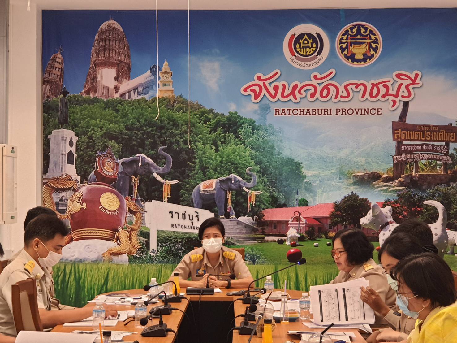 ? พจ.ราชบุรี เตรียมพร้อมทีมงาน เพื่อขับเคลื่อนโครงการเสริมสร้างและพัฒนาผู้นำการเปลี่ยนแปลง ผ่านระบบวีดิทัศน์ทางไกล (Video Conference)