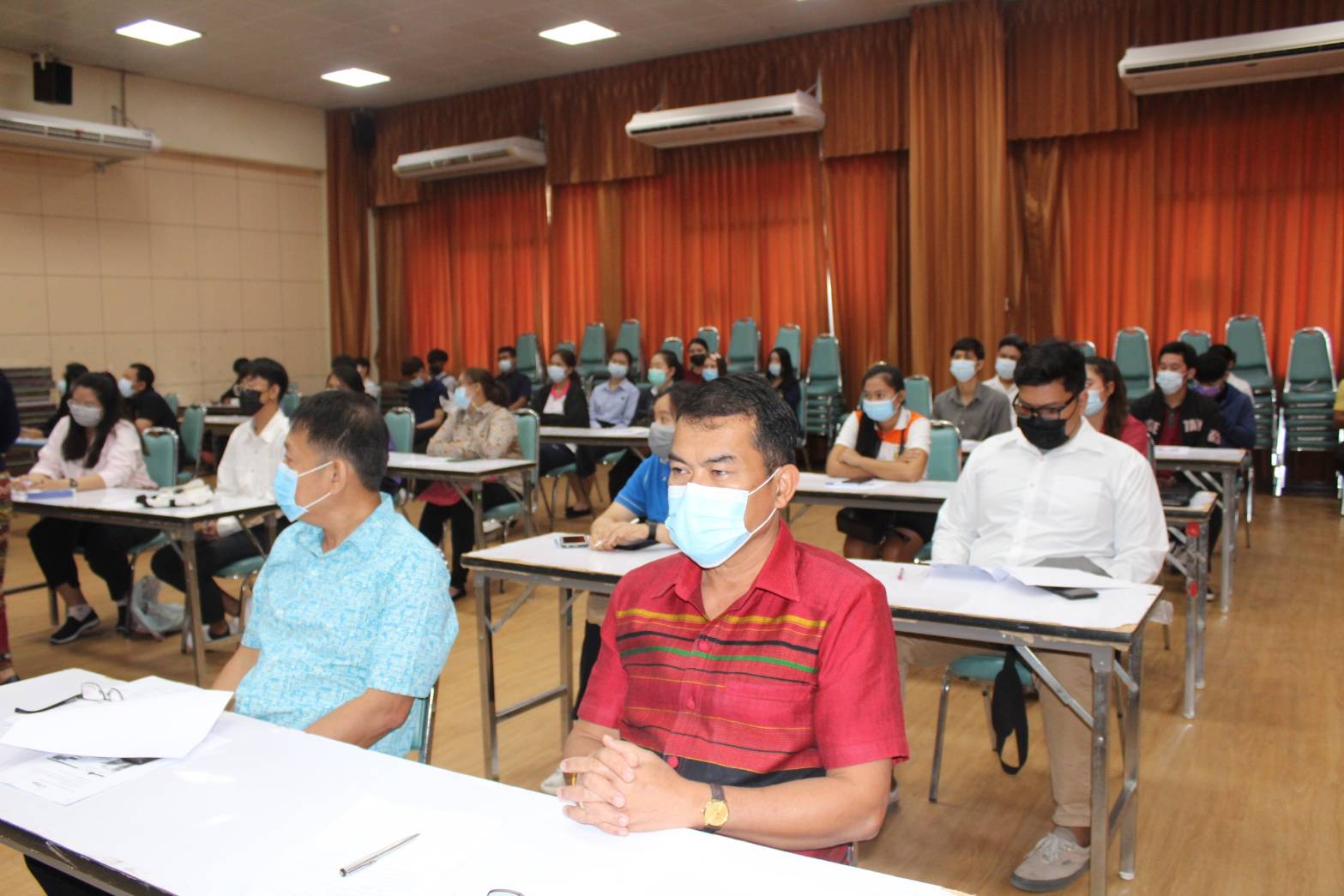 ? พช.ราชบุรี ร่วมปฐมนิเทศผู้จ้างงานโครงการยกระดับเศรษฐกิจ สังคม รายตำบลแบบบูรณาการ (1 ตำบล  1 มหาวิทยาลัย) หรือมหาวิทยาลัยสู่ตำบล