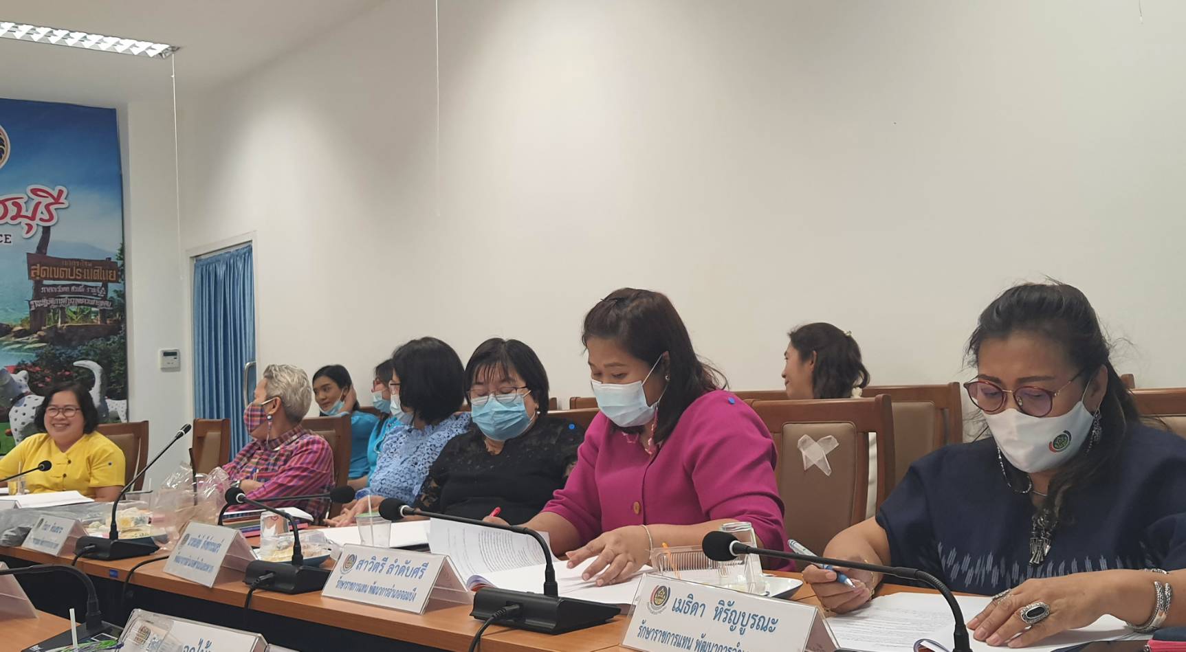 พช.ราชบุรี จัดประชุมประจำเดือนสำนักงานพัฒนาชุมชนจังหวัดราชบุรี