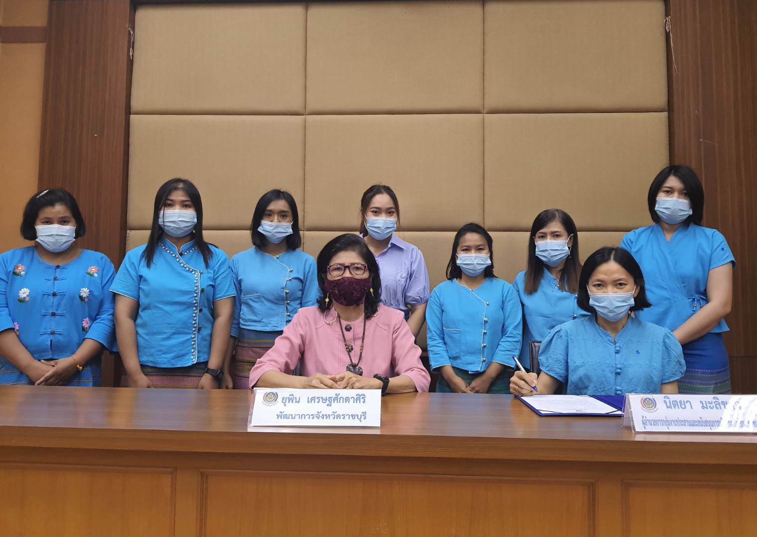 พช.ราชบุรี ผนึกกำลังร่วมลงนามคำรับรองการปฏิบัติราชการ ประจำปีงบประมาณ พ.ศ. 2564