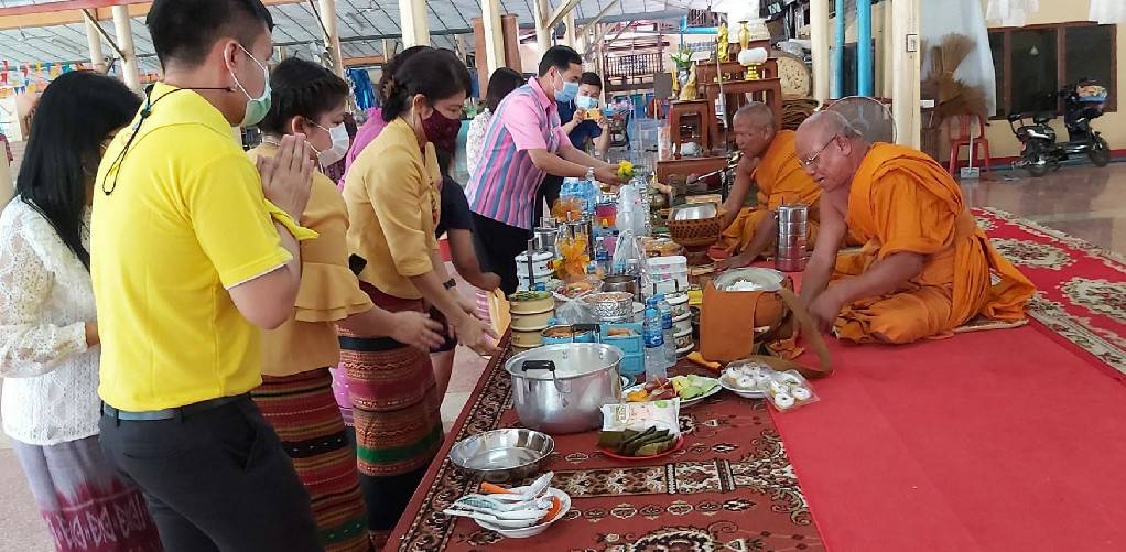 องค์กรสตรี ร่วมจัดกิจกรรม “รวมใจสตรี วิถีพอเพียง”เนื่องในวันสตรีสากล