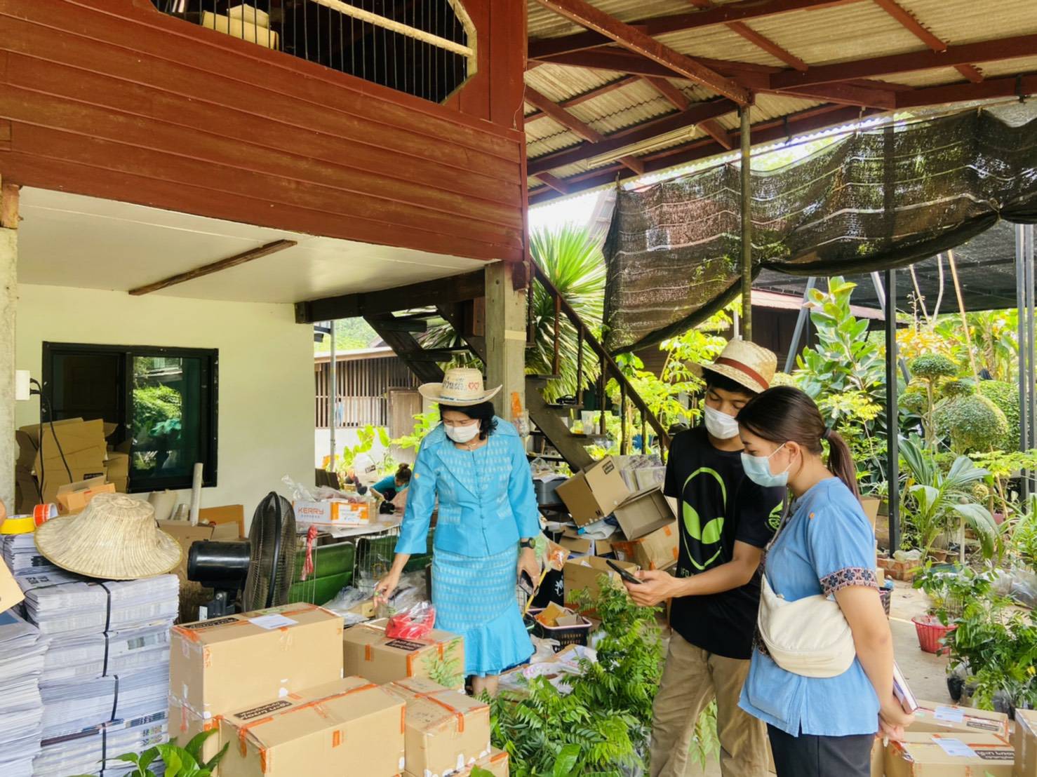 พช.ราชบุรี ลงพื้นที่ศึกษาดูงานการทำการตลาดออนไลน์