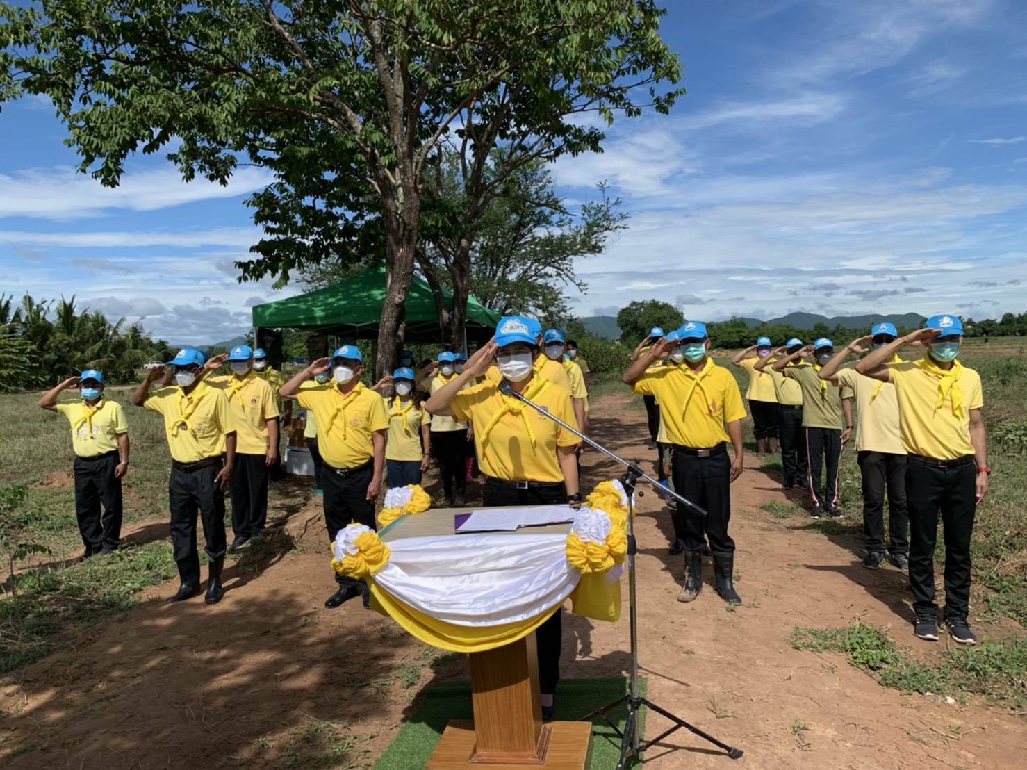 ? จังหวัดราชบุรี จัดกิจกรรม Kick off  “จิตอาสาพัฒนาชุมชนเอามื้อสามัคคี” เฉลิมพระเกียรติเนื่องในโอกาสมหามงคลเฉลิมพระชนมพรรษา พระบาทสมเด็จพระปรเมนทรรามาธิบดีศรีสินทรมหาวชิราลงกรณ พระวชิรเกล้าเจ้าอยู่หัว