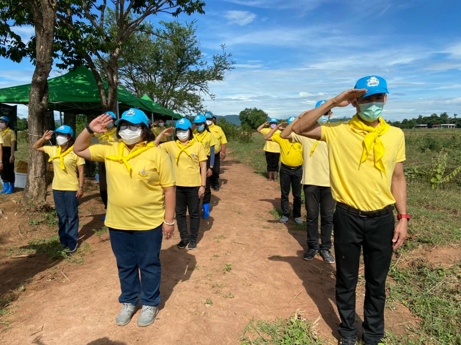 ? จังหวัดราชบุรี จัดกิจกรรม Kick off  “จิตอาสาพัฒนาชุมชนเอามื้อสามัคคี” เฉลิมพระเกียรติเนื่องในโอกาสมหามงคลเฉลิมพระชนมพรรษา พระบาทสมเด็จพระปรเมนทรรามาธิบดีศรีสินทรมหาวชิราลงกรณ พระวชิรเกล้าเจ้าอยู่หัว