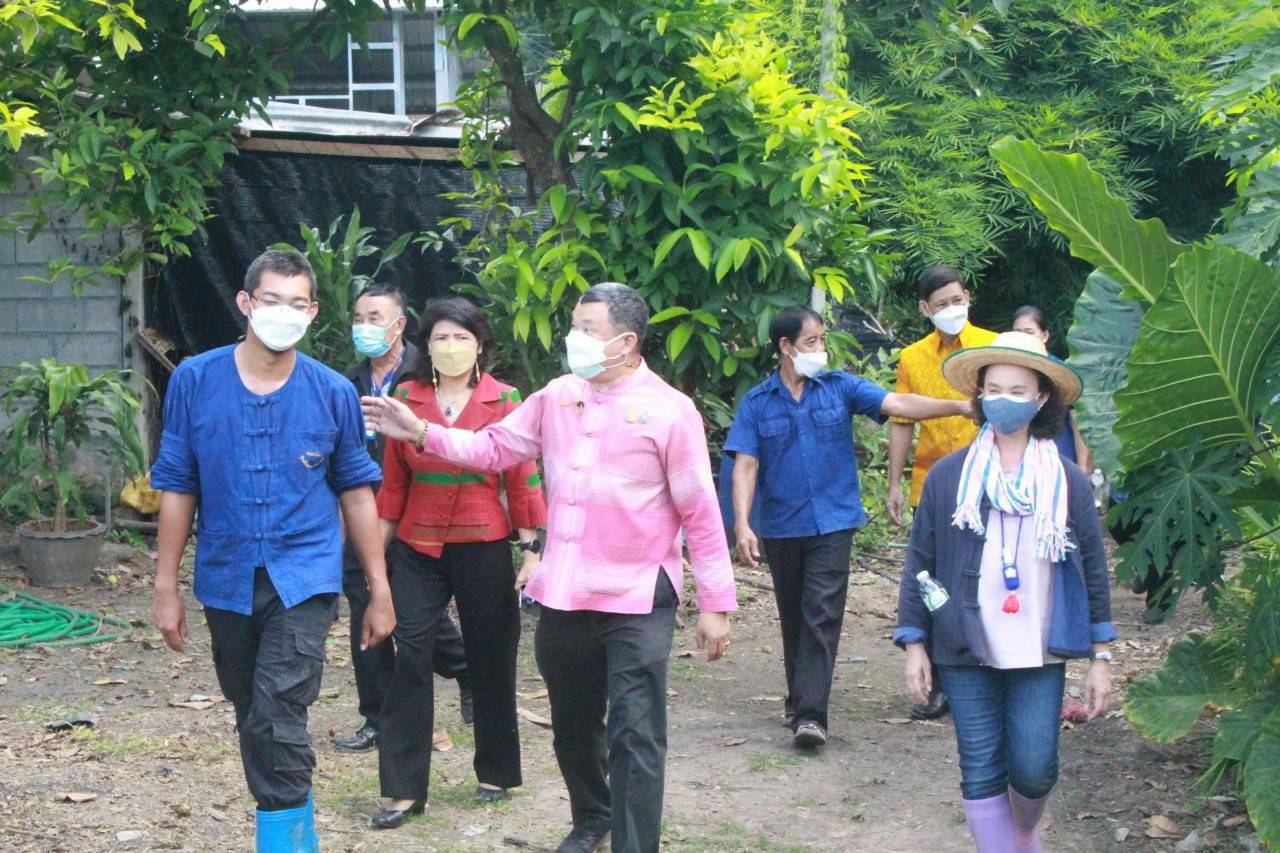 ?‘อธิบดีพช.’ เยี่ยมชมต้นแบบความสำเร็จ โคก หนอง นา พช. ไร่สุขพ่วง ขยายความสุขสู่ชุมชน