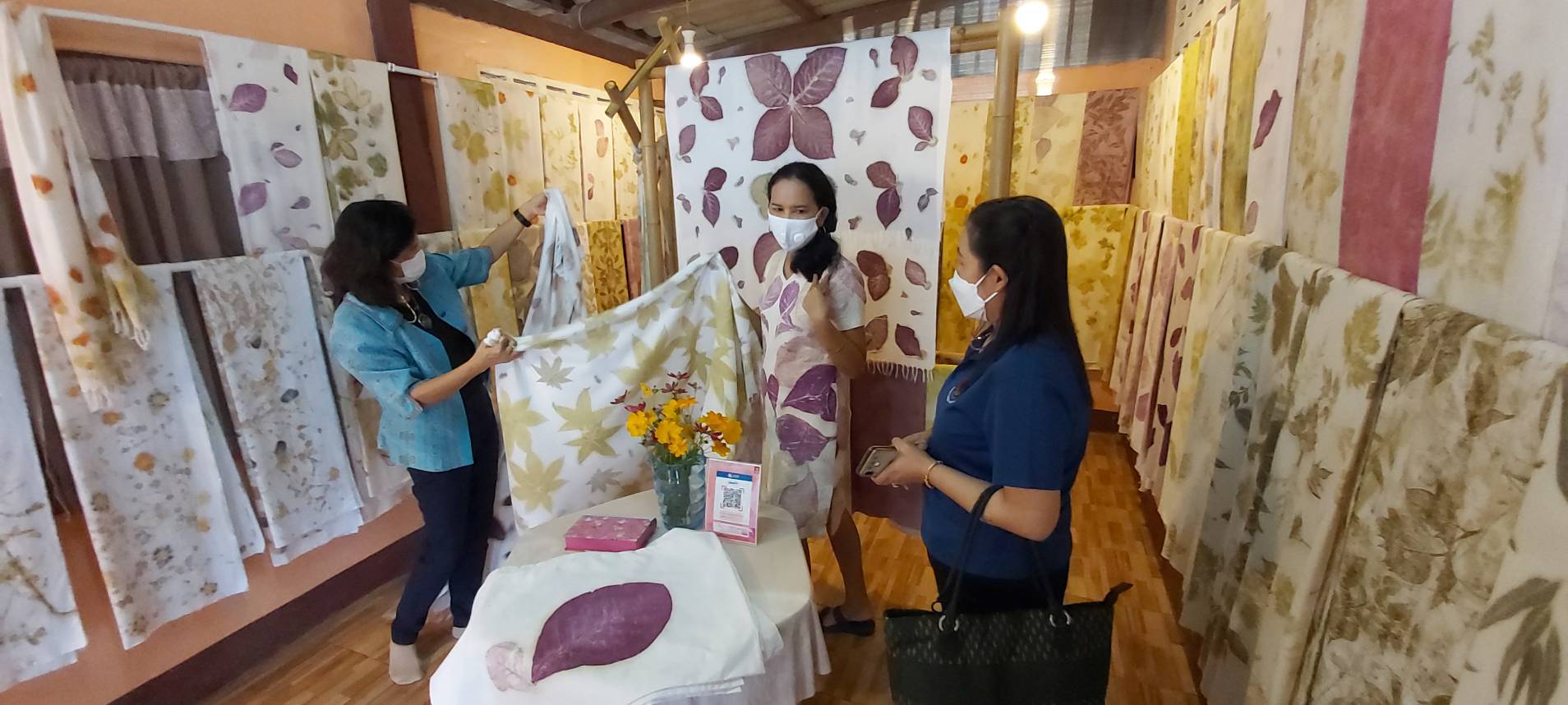 ?พช.ราชบุรี ลงพื้นที่ตรวจติดตามงานและเตรียมความพร้อมการขับเคลื่อนงานประจำปี 2565 แก่สำนักงานพัฒนาชุมชนอำเภอโพธาราม?