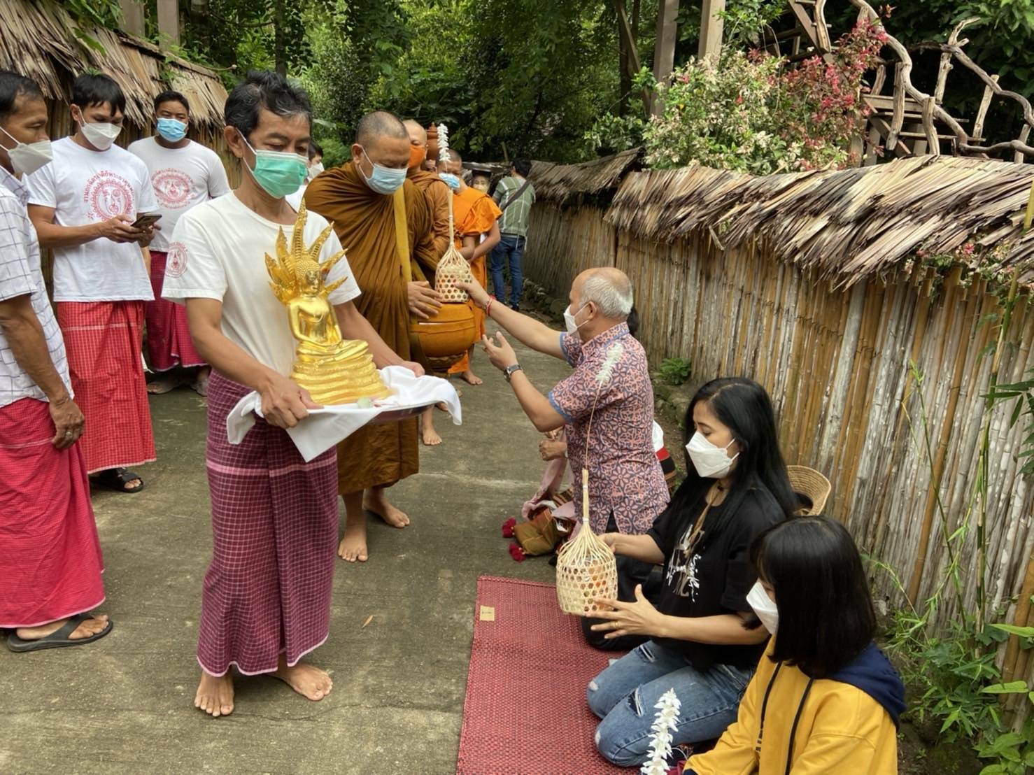 ?รองอธิบดีกรมการพัฒนาชุมชน ลงเยี่ยมให้กำลังใจ หมู่บ้านชุมชนท่องเที่ยว otop นวัตวิถี อำเภอสวนผึ้ง (แม่กำปอง 2) ? ?