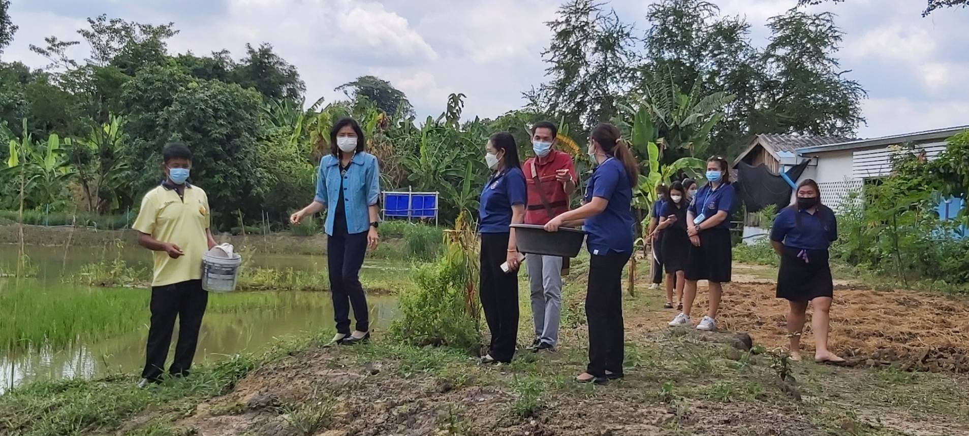 ?พช.ราชบุรี ลงพื้นที่ตรวจติดตามงานและเตรียมความพร้อมการขับเคลื่อนงานประจำปี 2565 แก่สำนักงานพัฒนาชุมชนอำเภอโพธาราม?