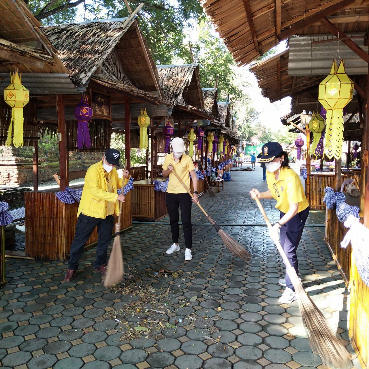 ?  พช.ราชบุรี รวมพลังจัดกิจกรรม จิตอาสาพัฒนาชุมชนปฏิบัติภารกิจเตรียมความพร้อมสถานที่กาดวิถีชุมชนคูบัว ในการรับเสด็จ พลเอกหญิง ศาสตราจารย์เกียรติคุณ สมเด็จพระกนิษฐาธิราชเจ้า กรมสมเด็จพระเทพรัตนราชสุดา ฯ สยามบรมราชกุมารี