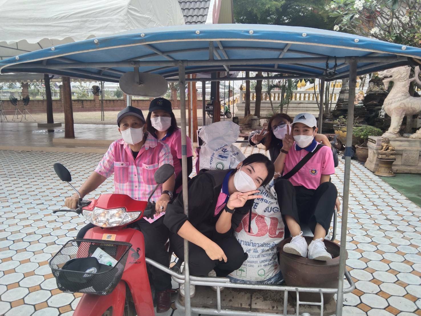 ?  พช.ราชบุรี รวมพลังจัดกิจกรรม จิตอาสาพัฒนาชุมชนปฏิบัติภารกิจเตรียมความพร้อมสถานที่กาดวิถีชุมชนคูบัว ในการรับเสด็จ พลเอกหญิง ศาสตราจารย์เกียรติคุณ สมเด็จพระกนิษฐาธิราชเจ้า กรมสมเด็จพระเทพรัตนราชสุดา ฯ สยามบรมราชกุมารี