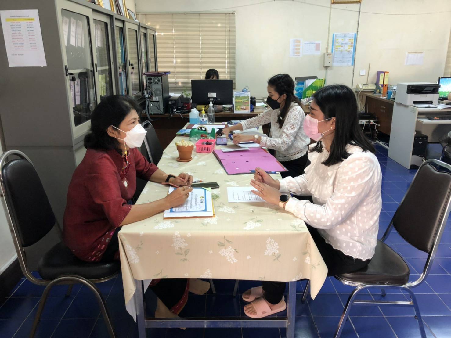 ?  จังหวัดราชบุรี ตีฆ้องร้องป่าว “การขับเคลื่อนขจัดความยากจนและพัฒนาคนทุกช่วงวัยอย่างยั่งยืนตามหลักปรัชญาของเศรษฐกิจพอเพียง”