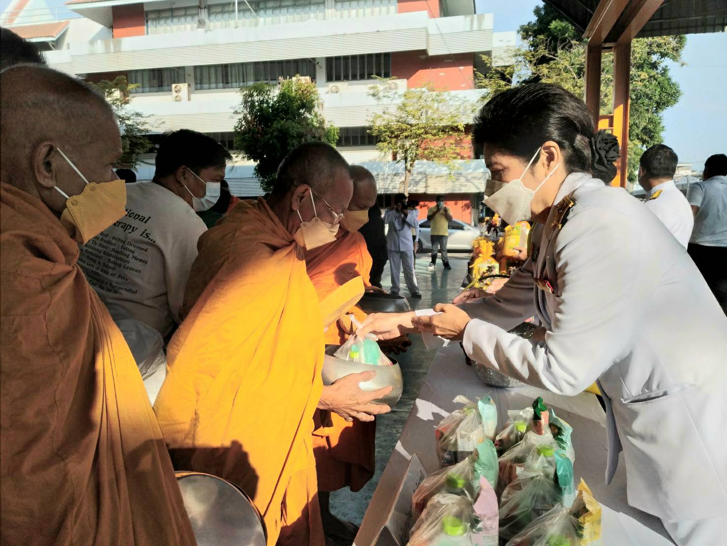 ? พช.ราชบุรี ร่วมพิธีและกิจกรรมเนื่องในวันคล้ายวันพระบรมราชสมภพพระบาทสมเด็จพระบรมชนกาธิเบศร มหาภูมิพลอดุลยเดชมหาราช บรมนาถบพิตร วันชาติ และวันพ่อแห่งชาติ 5 ธันวาคม 2564