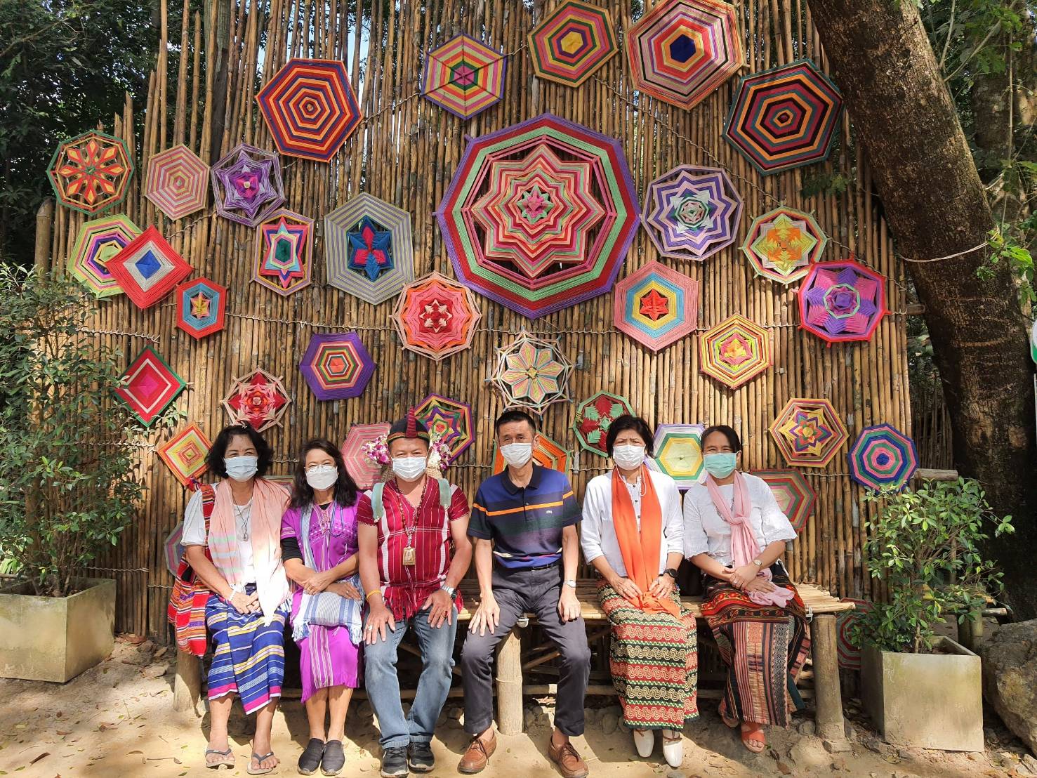 ?เปิดแล้วตลาดโอ๊ะป่อย สวนผึ้งหลังปิดนานจากสถานการณ์โรคโควิด-19