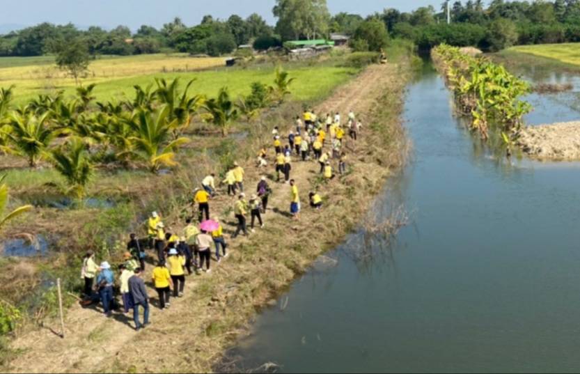 ?ผู้ว่าราชการจังหวัดราชบุรี นำทัพจิตอาสาพัฒนาชุมชน ปลูกต้นไม้ ป่า 3 อย่าง ประโยชน์ 4 อย่าง เนื่องใน “วันดินโลก” (World Soil Day)