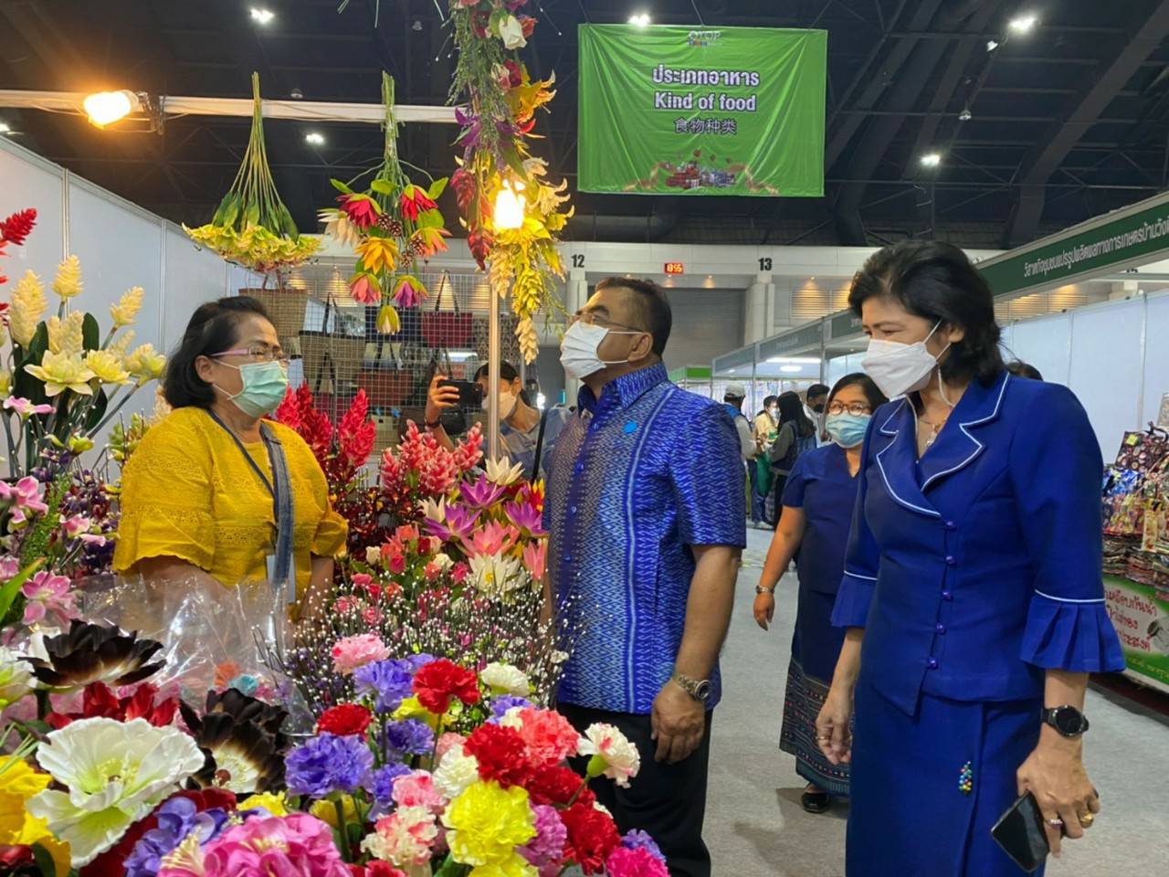 ? พช.ราชบุรี ร่วมพิธีเปิดงานโอทอปไทย สู้ภัยโควิด – 19 ส่งความสุขด้วยผลิตภัณฑ์ชุมชน สร้างเศรษฐกิจไทยพ้นภัยโควิด