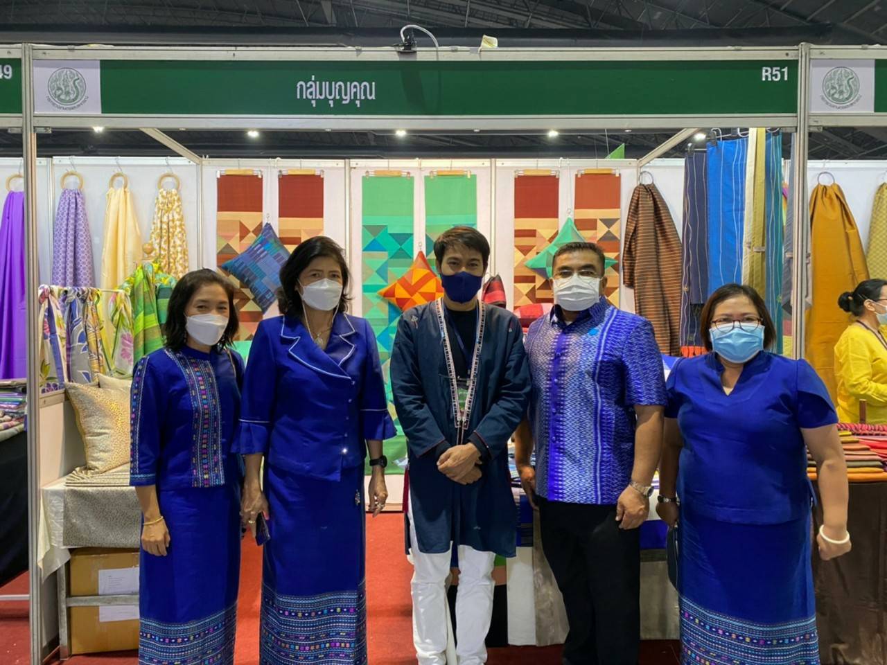 ? พช.ราชบุรี ร่วมพิธีเปิดงานโอทอปไทย สู้ภัยโควิด – 19 ส่งความสุขด้วยผลิตภัณฑ์ชุมชน สร้างเศรษฐกิจไทยพ้นภัยโควิด