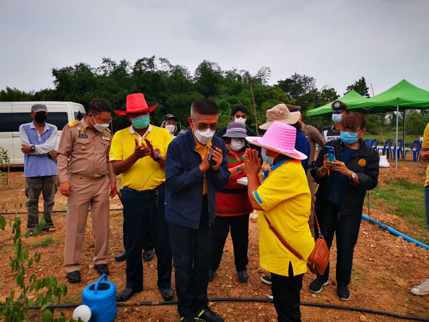 ?จังหวัดราชบุรี-พช.ราชบุรี ร่วมต้อนรับ การทัศนศึกษาดูงาน ของคณะกรรมาธิการและคณะอนุกรรมาธิการติดตามการใช้จ่ายเงินกู้ตามพระราชกำหนดให้อำนาจกระทรวงการคลังกู้เงิน เพื่อแก้ไขปัญหา เยียวยา และฟื้นฟูเศรษฐกิจ และสังคมที่ได้รับผลกระทบจากการระบาดของโรคติดเชื้อไวรัสโคโรนา 2019 พ.ศ. 2563