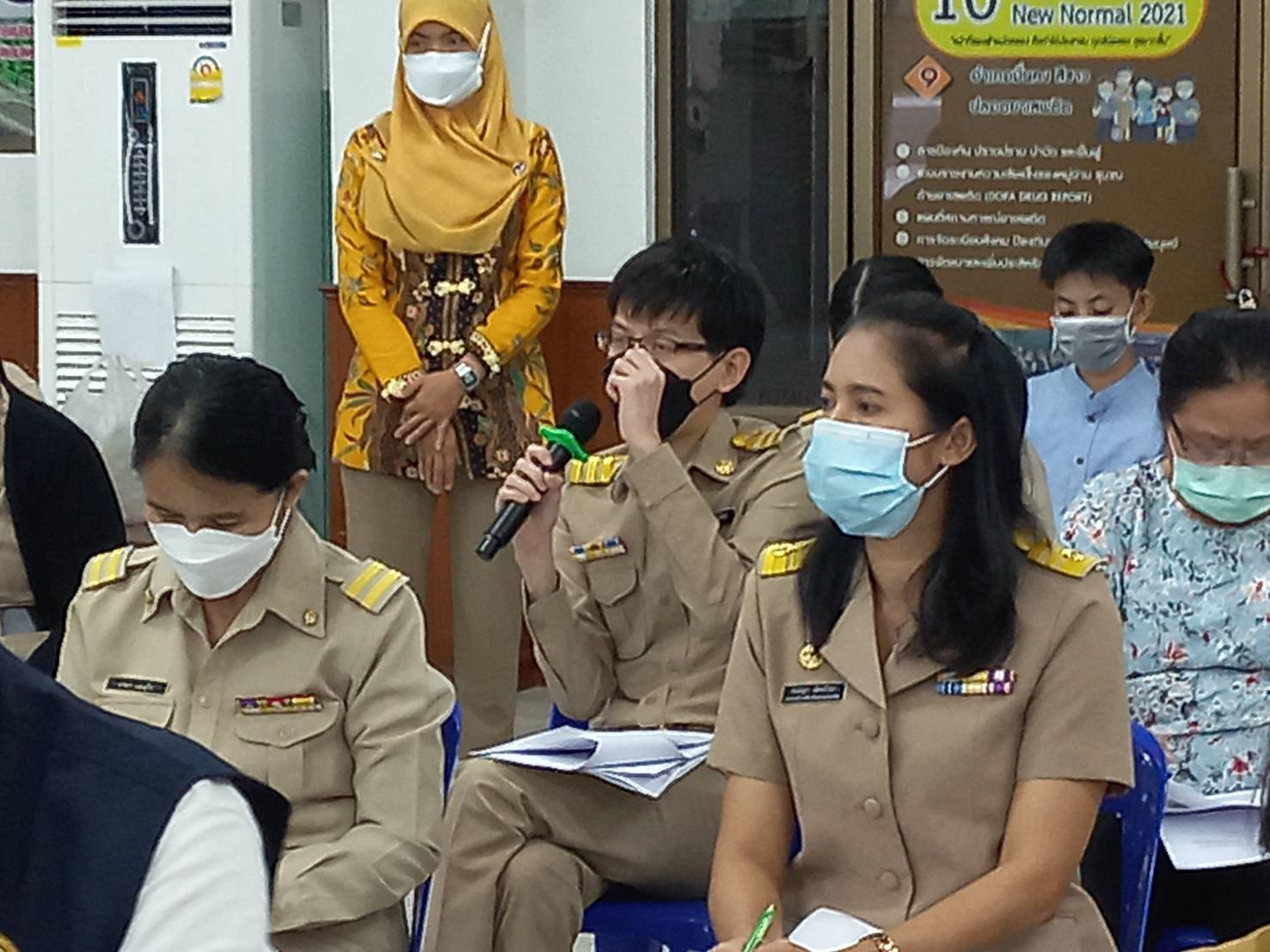 ? สพอ.เมืองราชบุรี ประชุมคณะกรรมการบริหารศูนย์อำนวยการปฏิบัติการขจัดความยากจนฯ (ศจพ.อ.) ครั้งที่ 4/2565