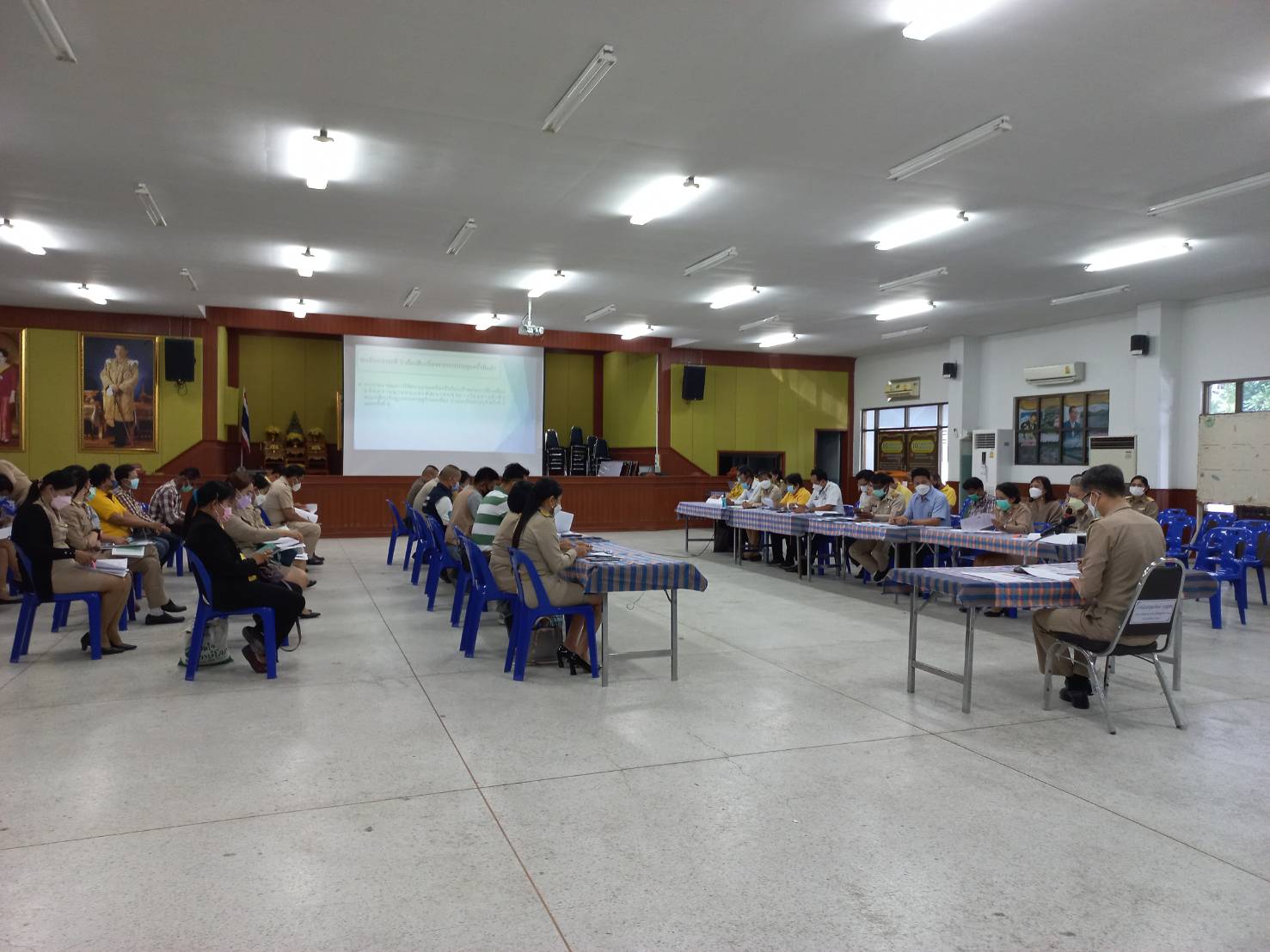 ? สพอ.เมืองราชบุรี ประชุมคณะกรรมการบริหารศูนย์อำนวยการปฏิบัติการขจัดความยากจนฯ (ศจพ.อ.) ครั้งที่ 4/2565