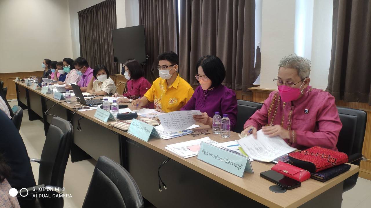 ✨️จังหวัดราชบุรีเร่งขับเคลื่อนการขจัดความยากจนและพัฒนาคนทุกช่วงวัยอย่างยั่งยืนตามหลักปรัชญาของเศรษฐกิจพอเพียง  “คนราชบุรี ไม่ทิ้งกัน”