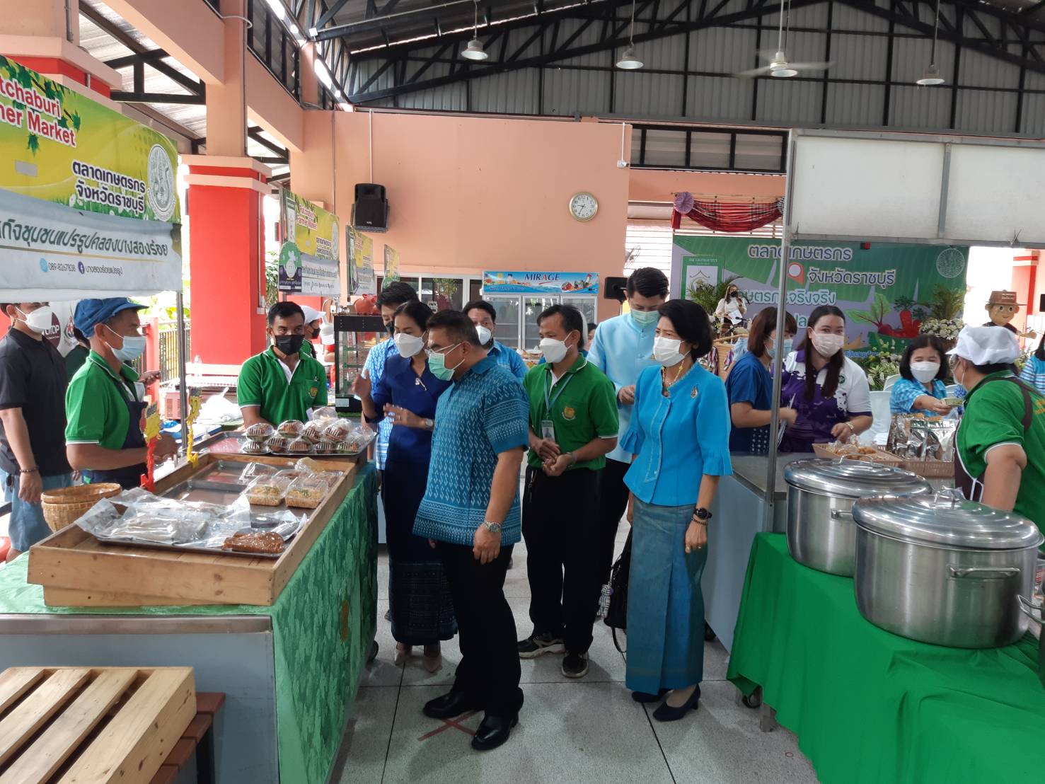 ? พช.ราชบุรี ร่วมพิธีเปิดงาน “น้าเยี่ยมชวนจ่ายตลาด” เชิญชวนมาจับจ่ายสินค้าเกษตรปลอดภัยที่ตลาดเกษตรกรจังหวัดราชบุรี