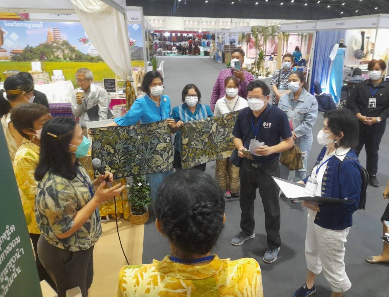 เครือข่ายองค์ความรู้ KBO (Knowleged Based OTOP) จังหวัดราชบุรี ได้รับคัดเลือก 1 ใน 8 การพัฒนาผลิตภัณฑ์ เข้าสู่รอบชิงชนะเลิศ ระดับประเทศ การประกวดและเผยแพร่ผลการดำเนินงานเครือข่ายองค์ความรู้ KBO (Knowleged Based OTOP ) ปี 2565