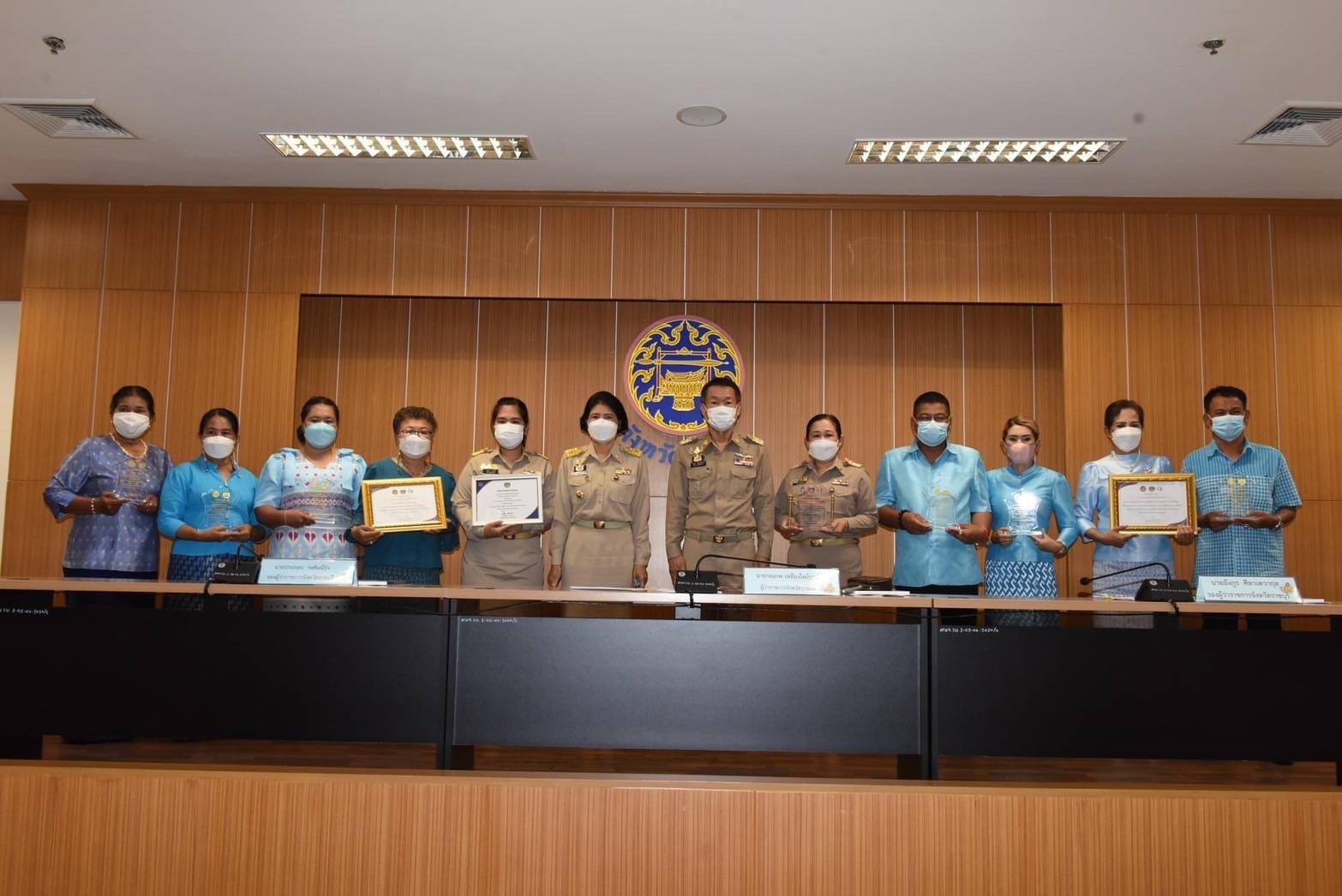 ?ราชบุรี จัดพิธีมอบโล่รางวัลและใบประกาศเกียรติคุณงานพัฒนาชุมชนดีเด่น ประจำปี 2565?