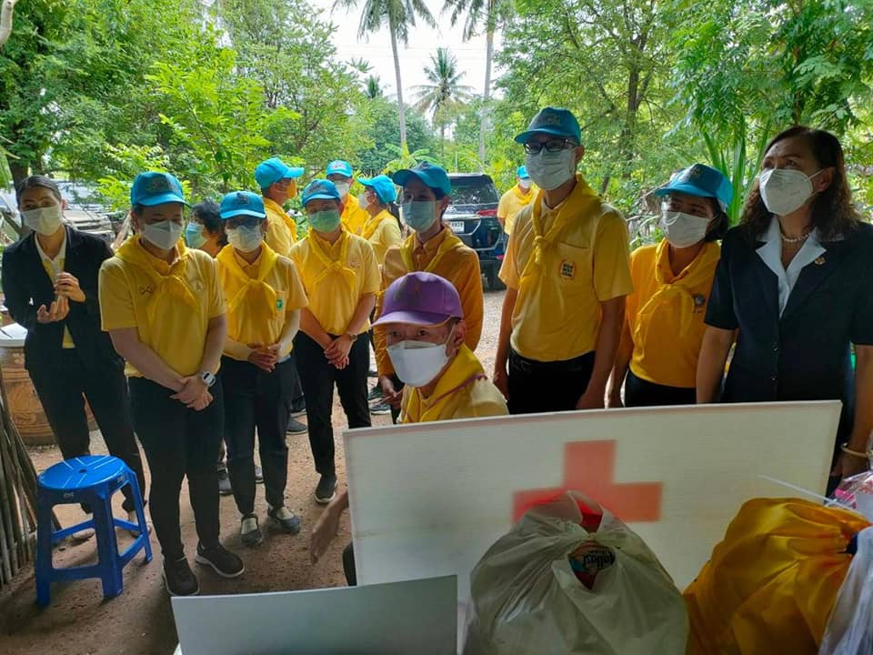 ?ศจพ.จ.จังหวัดราชบุรี ร่วมกับเหล่ากาชาดจังหวัดราชบุรีและ สจพ.อ อำเภอเมืองราชบุรี จัดกิจกรรมช่วยเหลือครัวเรือนยากจนตามเป้าหมายการขจัดความยากจนและพัฒนาคนทุกช่วงวัยอย่างยั่งยืนตามหลักปรัชญาของเศรษฐกิจพอเพียง ตำบลเจดีย์หัก อำเภอเมืองราชบุรี “คนราชบุรี ไม่ทิ้งกัน”