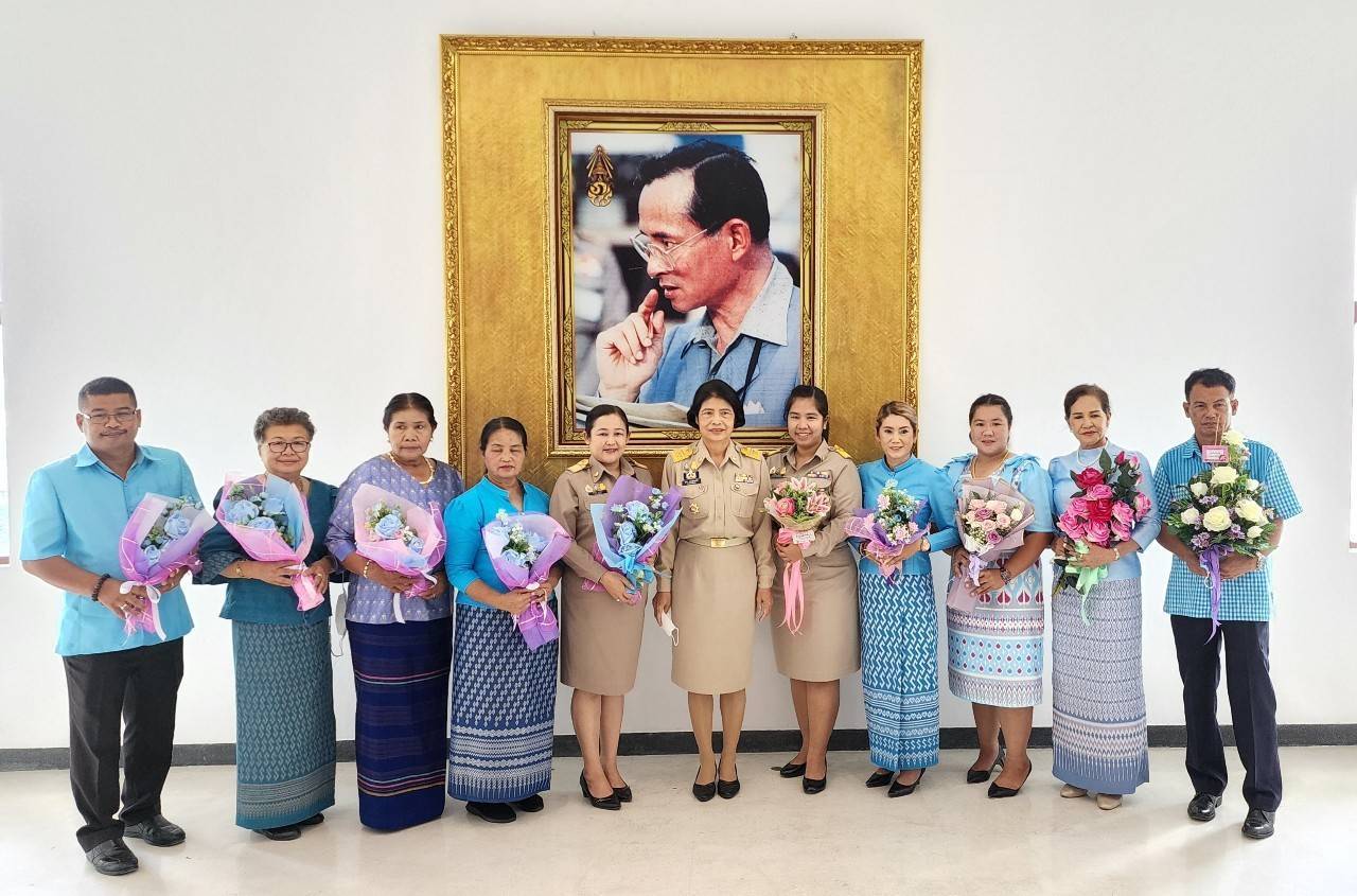 ?ราชบุรี จัดพิธีมอบโล่รางวัลและใบประกาศเกียรติคุณงานพัฒนาชุมชนดีเด่น ประจำปี 2565?