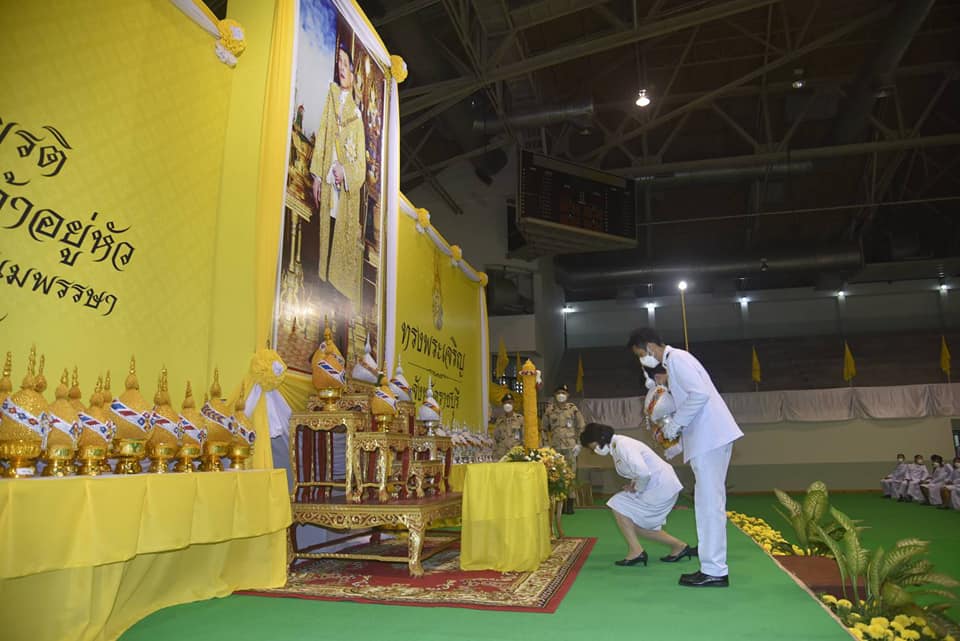 ?ผวจ.ราชบุรี นำพสกนิกรจุดเทียนถวายพระพรชัยมงคล เนื่องในโอกาสวันเฉลิมพระชนมพรรษา พระบาทสมเด็จพระเจ้าอยู่หัว 28 กรกฎาคม 2565