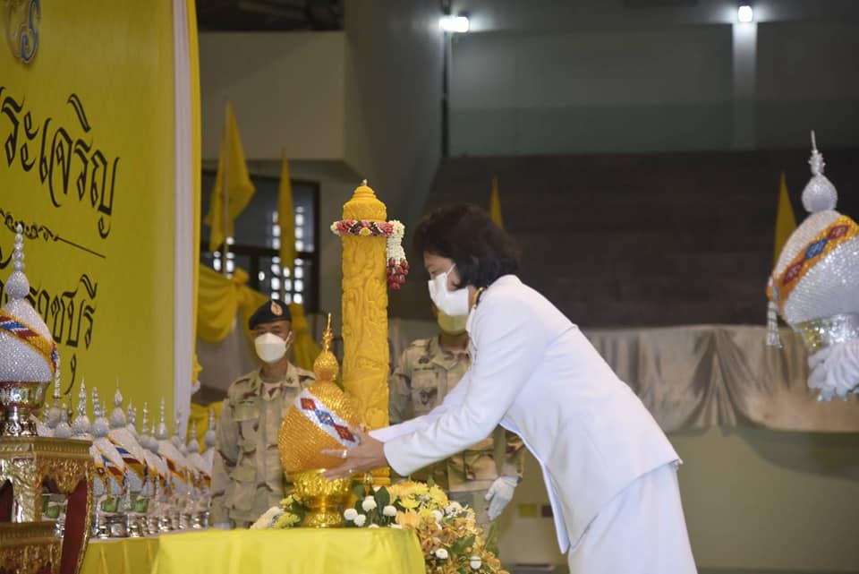 ?ผวจ.ราชบุรี นำพสกนิกรจุดเทียนถวายพระพรชัยมงคล เนื่องในโอกาสวันเฉลิมพระชนมพรรษา พระบาทสมเด็จพระเจ้าอยู่หัว 28 กรกฎาคม 2565