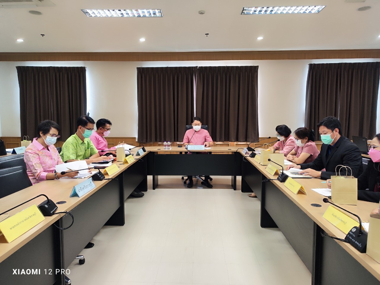 ? ราชบุรี จัดประชุมสรุปผลการขับเคลื่อน การขจัดความยากจนและพัฒนาคนทุกช่วงวัยอย่างยั่งยืนตามหลักปรัชญาของเศรษฐกิจพอเพียงจังหวัด (คจพ.จ.) ครั้งที่ 4/2565