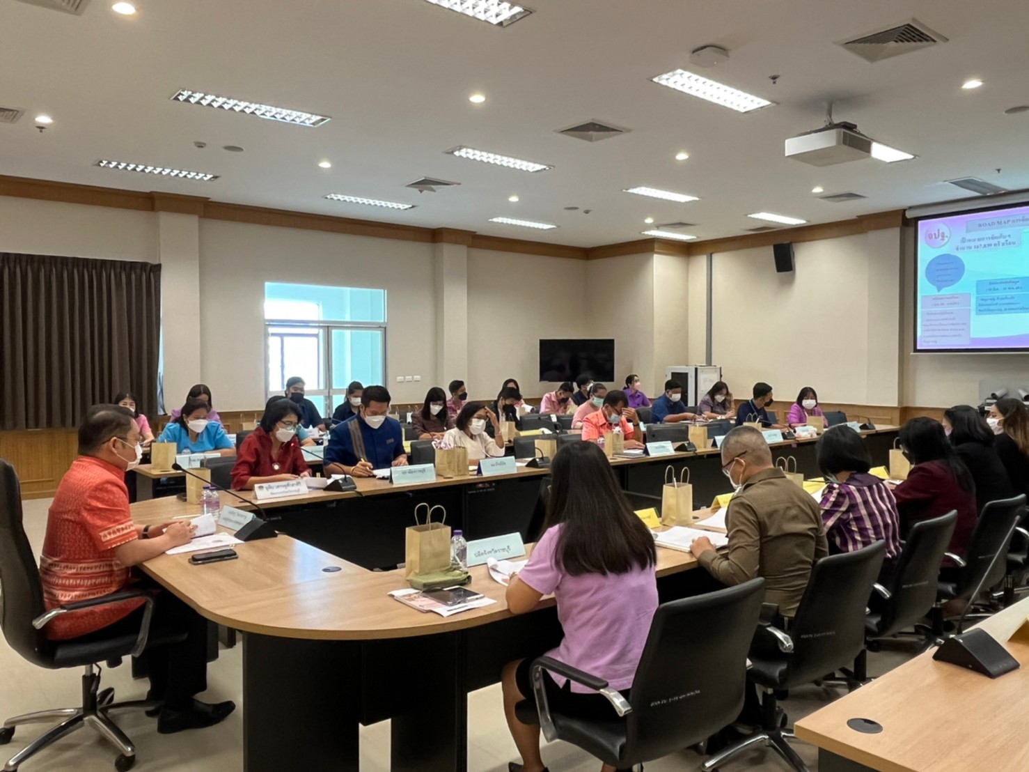 ?ราชบุรี จัดประชุมรับรองคุณภาพข้อมูลความจำเป็นพื้นฐาน (จปฐ.) ด้วยเครื่องมืออิเล็กทรอนิกส์ ระดับจังหวัด ประจำ ปี 2565