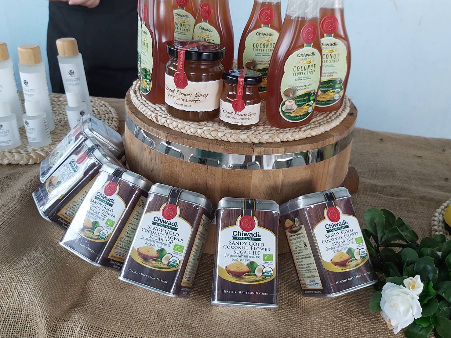 ?พช.ราชบุรี เยี่ยมชมโรงงานผลิตและจำหน่ายน้ำหวานจากพืชตระกูลปาล์ม มะพร้าว และเกษตรอินทรีย์ต่างๆ บริษัท ชีวาดี โปรดักส์ จำกัด