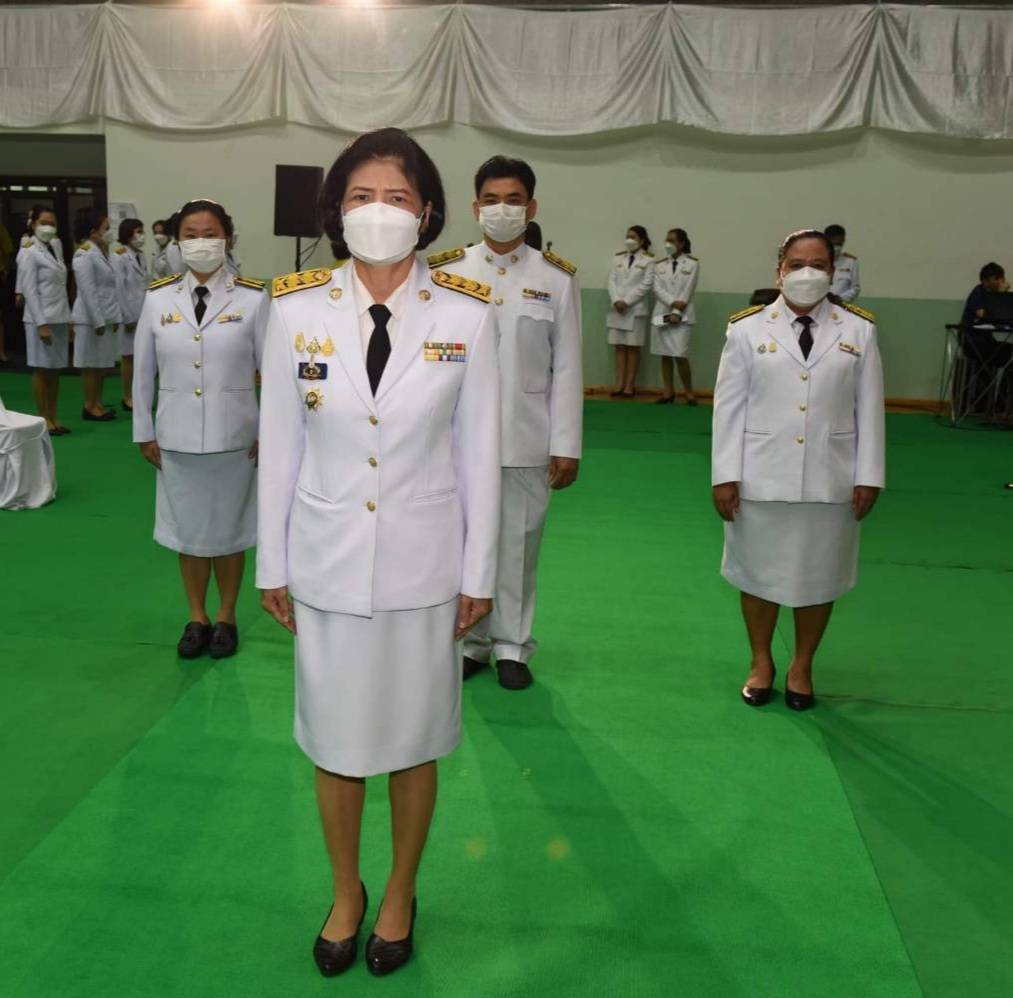 ?ผวจ.ราชบุรี นำข้าราชการในสังกัดวางพวงมาลา และนำพสนิกรน้อมรำลึกในพระมหากรุณาธิคุณ เนื่องในวันคล้ายวันสวรรคต พระบาทสมเด็จพระบรมชนกาธิเบศร มหาภูมิพลอดุลยเดชมหาราช บรมนาถบพิตร 13 ตุลาคม 2565