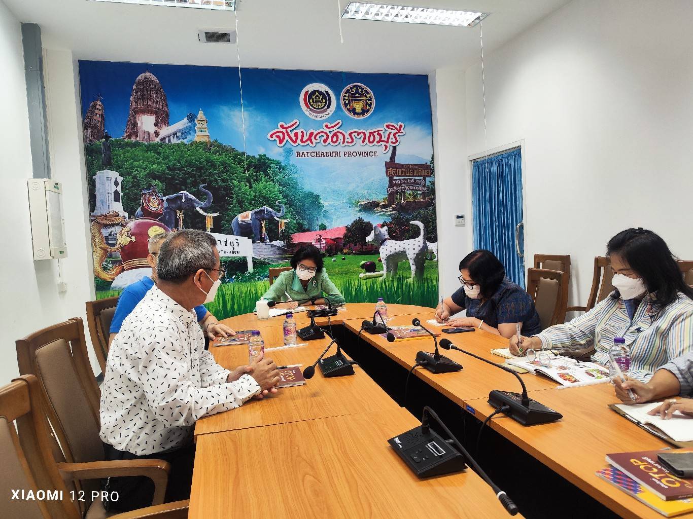 ?พช ราชบุรี ร่วมกับภาคเอกชน เดินหน้าขับเคลื่อนการพัฒนาเศรษฐกิจฐานราก เพิ่มรายได้ให้ชุมชน ประชาชนมีความสุข