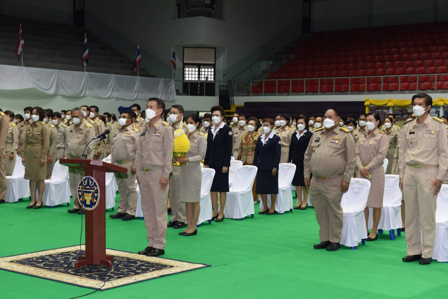 ?พช ราชบุรี ร่วมพิธีถวายพระราชสักการะวางพานพุ่มดอกไม้สด เนื่องในวันพระบิดาแห่งฝนหลวง ประจำปี 2565