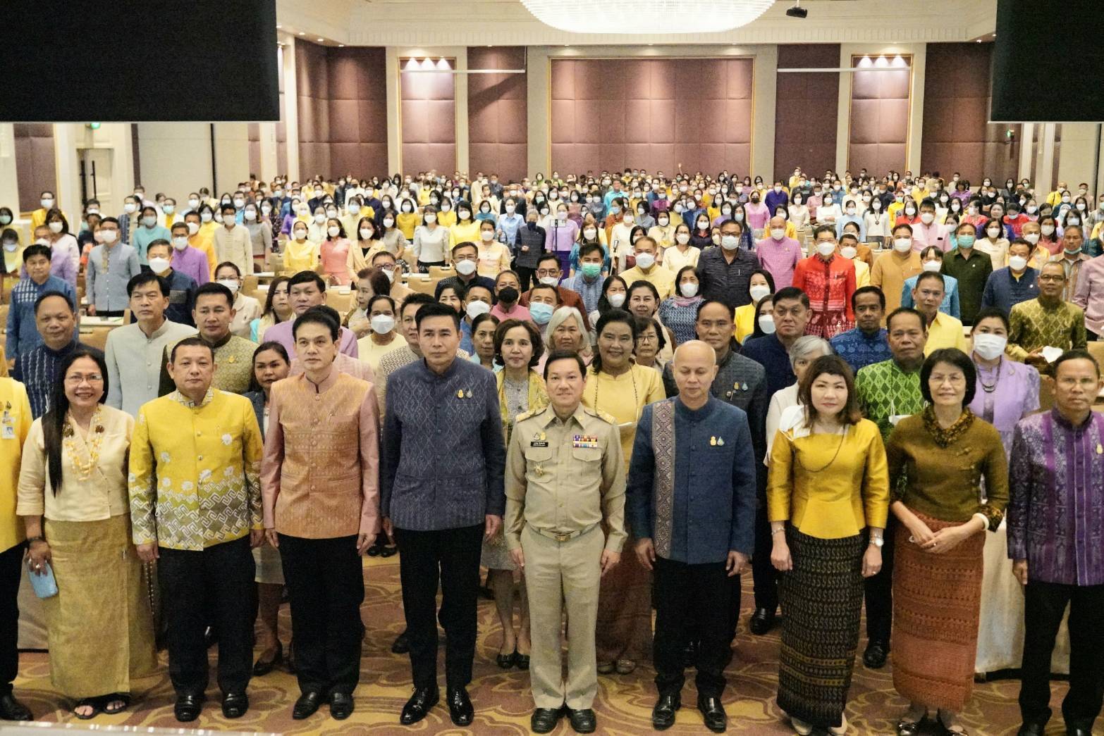 ?พช ราชบุรี เข้าร่วมประชุมรับมอบนโยบายและแนวทางการดำเนินงานพัฒนาชุมชนประจำปี งบประมาณ พ.ศ.2566