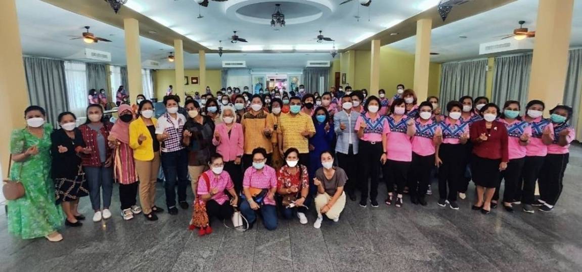 ? พช.ราชบุรี ร่วมเป็นเจ้าภาพจัดการประชุมสัญจรคณะกรรมการพัฒนาสตรีภาค (กพสภ.) ภาคกลาง  ครั้งที่ 4 ประจำปี 2565 เพื่อแลกเปลี่ยนเรียนรู้ และส่งเสริมองค์กรสตรีในการขับเคลื่อนกิจกรรมพัฒนาสตรี วันที่ 17 – 18 พฤศจิกายน 2565 ณ จังหวัดราชบุรี