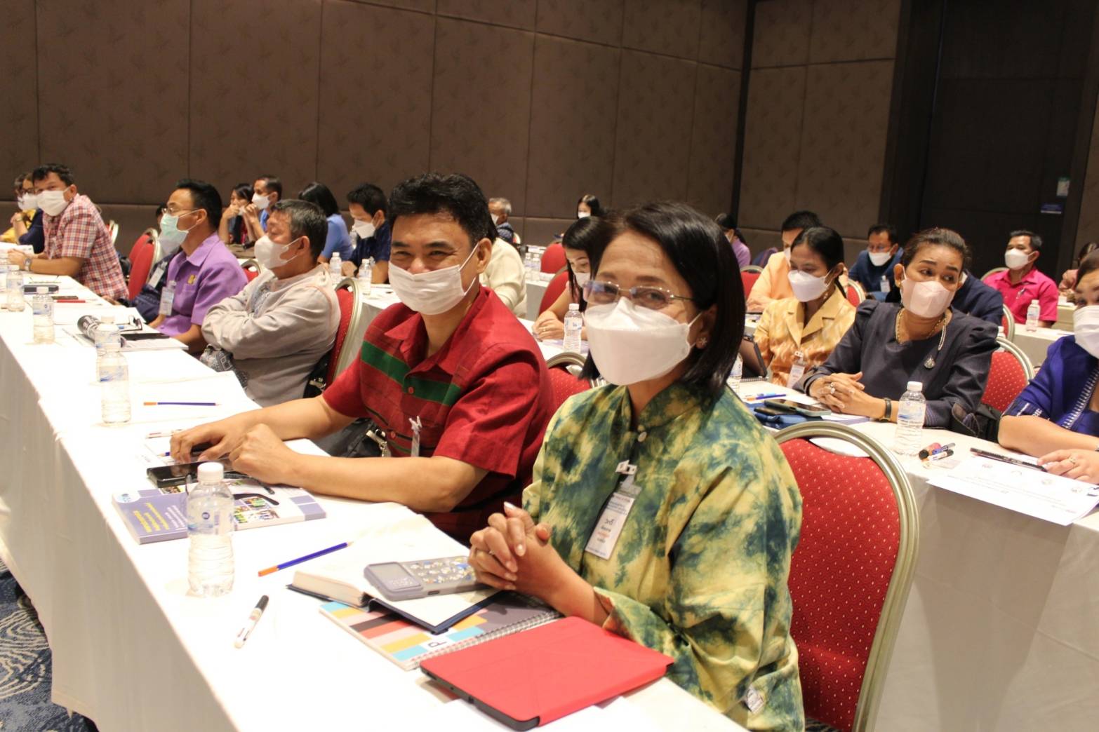 ?พช.ราชบุรี รับมอบนโยบายการสร้างความเข้าใจการขับเคลื่อนการขจัดความยากจนในระดับพื้นที่ จากฐานข้อมูล Thai QM ระหว่างวันที่ 20 – 22 ธันวาคม 2565