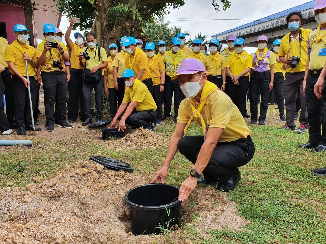 ?พช.ราชบุรี ร่วมกิจกรรมจิตอาสาฯ เนื่องในวันคล้ายวันพระบรมราชสมภพพระบาทสมเด็จ พระบรมชนกาธิเบศร มหาภูมิพลอดุลยเดชมหาราช บรมนาถบพิตร วันชาติ วันพ่อแห่งชาติ และ kick off กิจกรรมเนื่องใน “วันดินโลก 5 ธันวาคม 2565”