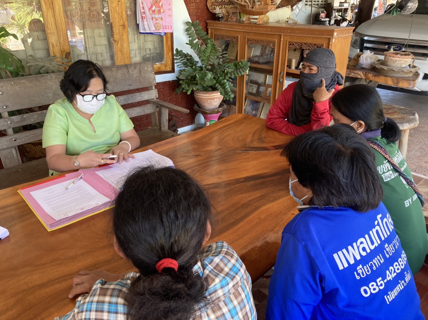 ? พช.ราชบุรี เร่งลงพื้นที่ติดตามหนี้ค้างชำระเงินกองทุนพัฒนาบทบาทสตรี ในพื้นที่ตำบลรางบัว อำเภอจอมบึง จังหวัดราชบุรี