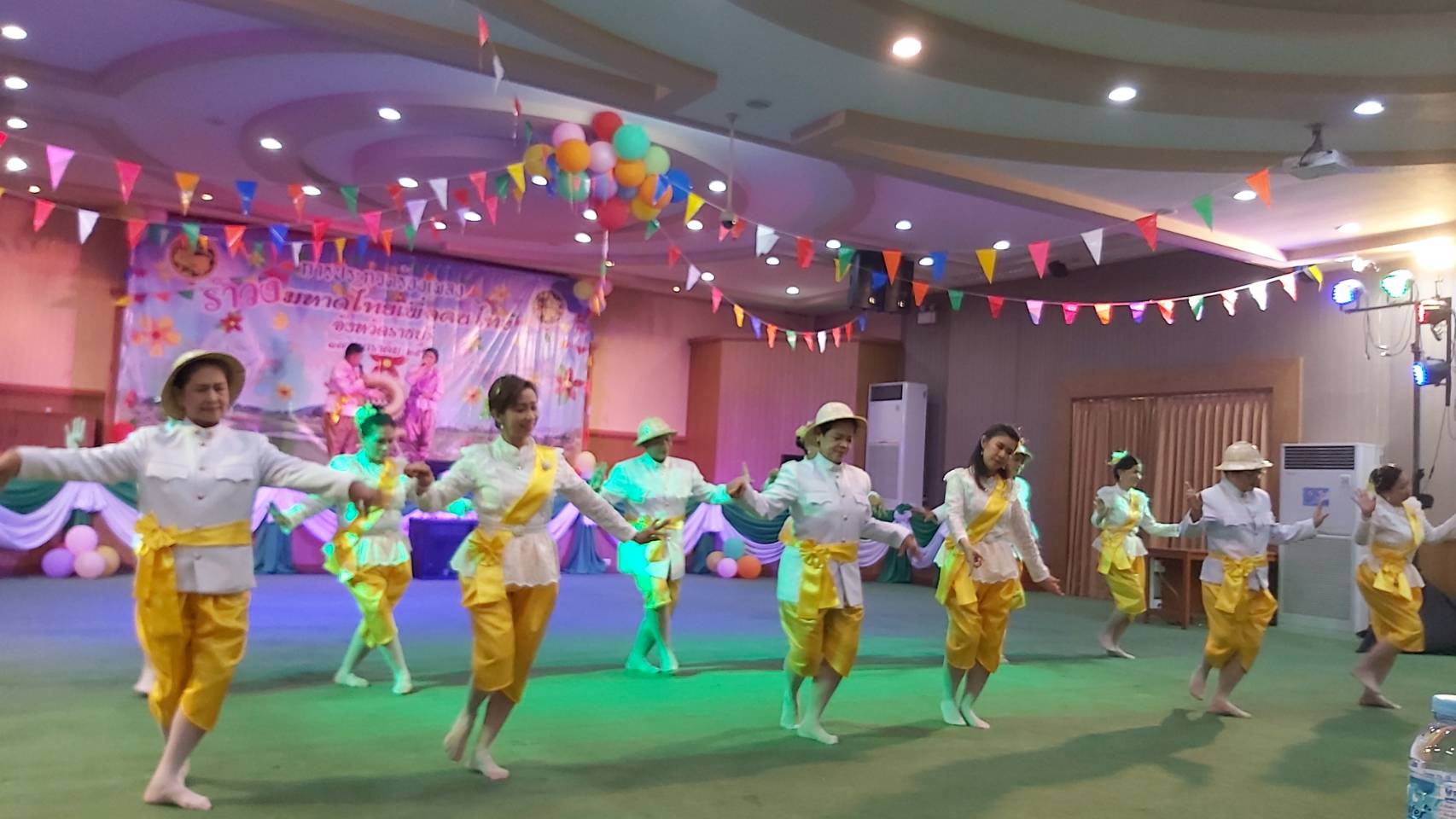 ? พช.ราชบุรี ร่วมเป็นคณะกรรมการคัดเลือกการประกวดร้องเพลง “รำวงมหาดไทยเพื่อคนไทย” จังหวัดราชบุรี