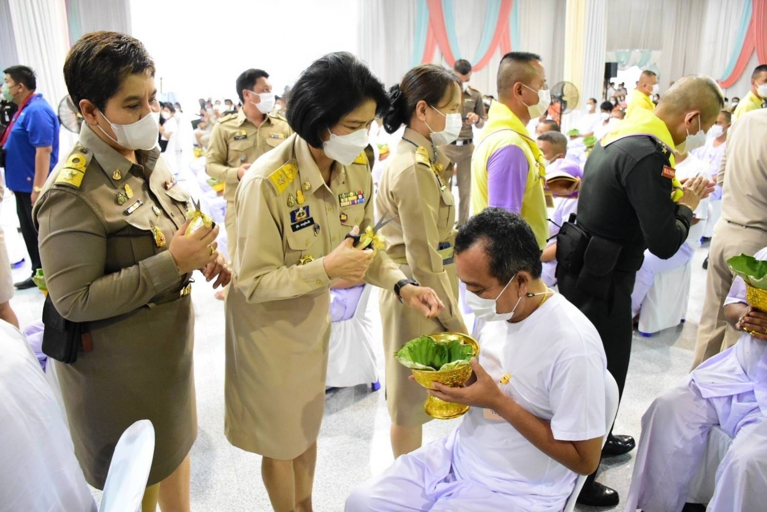 ?พช.ราชบุรี ร่วมพิธีบรรพชาอุปสมบทเพื่อถวายพระพรชัยมงคลแด่สมเด็จพระเจ้าลูกเธอเจ้าฟ้าพัชรกิติยาภา นเรนทิราเทพยวดี กรมหลวงราชสาริณีสิริพัชร มหาวัชรราชธิดา