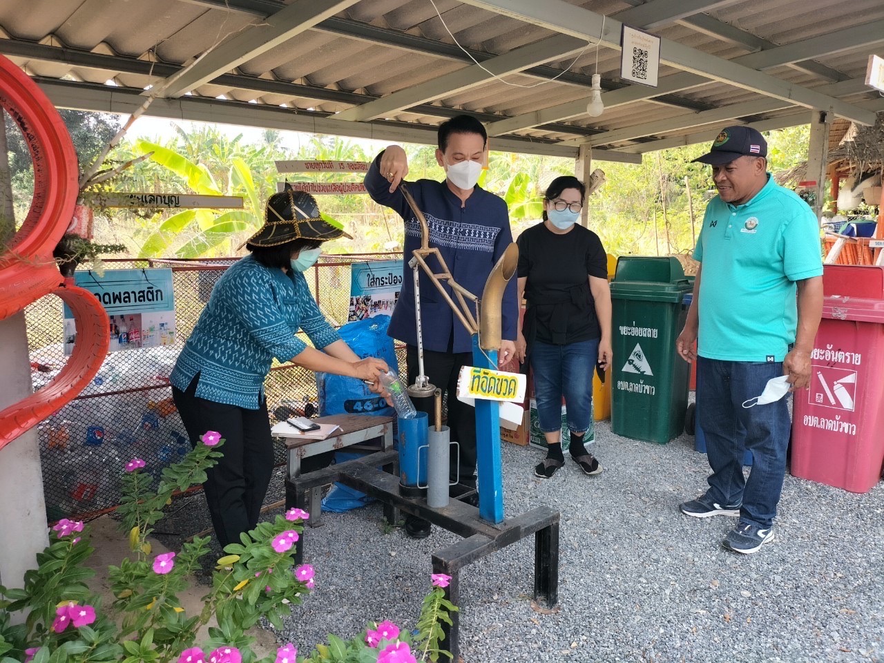 ?ผู้ตรวจราชการกรมการพัฒนาชุมชน ลงพื้นที่ จ.ราชบุรี ติดตาม สนับสนุนการขับเคลื่อนงานที่สำคัญตามนโยบายของรัฐบาล กระทรวงมหาดไทยและกรมการพัฒนาชุมชน