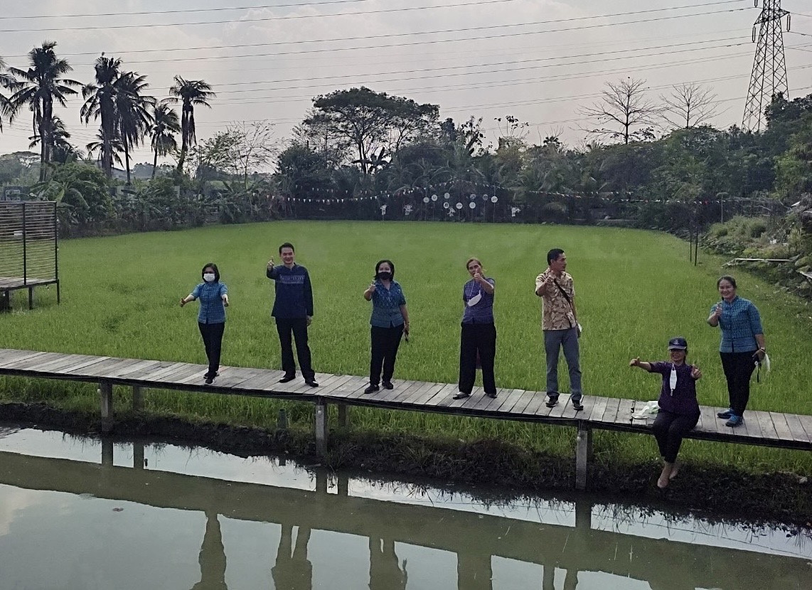 ?ผู้ตรวจราชการกรมการพัฒนาชุมชน ลงพื้นที่ จ.ราชบุรี ติดตาม สนับสนุนการขับเคลื่อนงานที่สำคัญตามนโยบายของรัฐบาล กระทรวงมหาดไทยและกรมการพัฒนาชุมชน