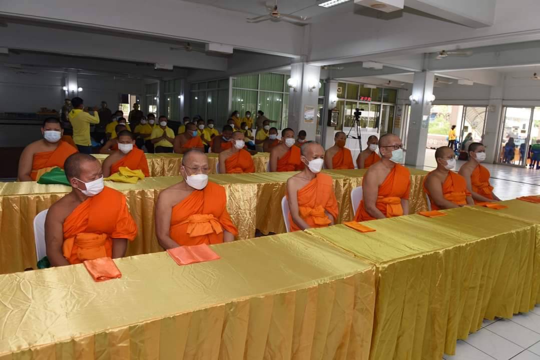 ?พช.ราชบุรี ร่วมพิธีถวายภัตตาหารเพลและสิ่งของพระราชทานของพระบาทสมเด็จพระเจ้าอยู่หัว แด่พระภิกษุสามเณร ผู้เข้าสอบบาลีสนามหลวง ครั้งที่ 1 ครั้งหลัง ปี พ.ศ.2566