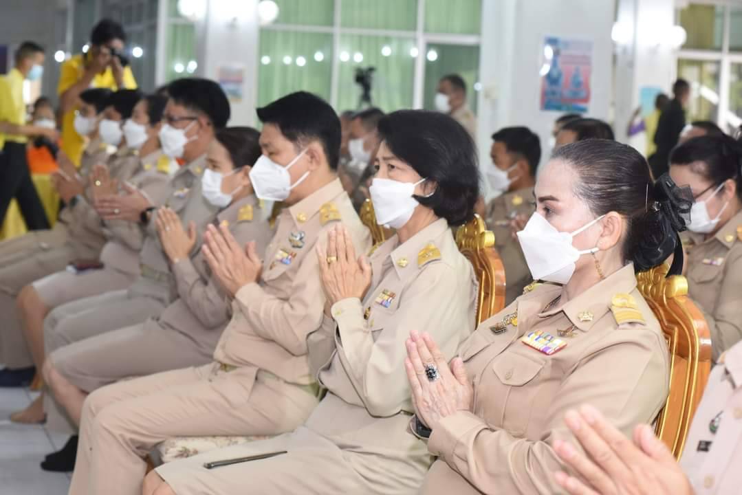 ?พช.ราชบุรี ร่วมพิธีถวายภัตตาหารเพลและสิ่งของพระราชทานของพระบาทสมเด็จพระเจ้าอยู่หัว แด่พระภิกษุสามเณร ผู้เข้าสอบบาลีสนามหลวง ครั้งที่ 1 ครั้งหลัง ปี พ.ศ.2566